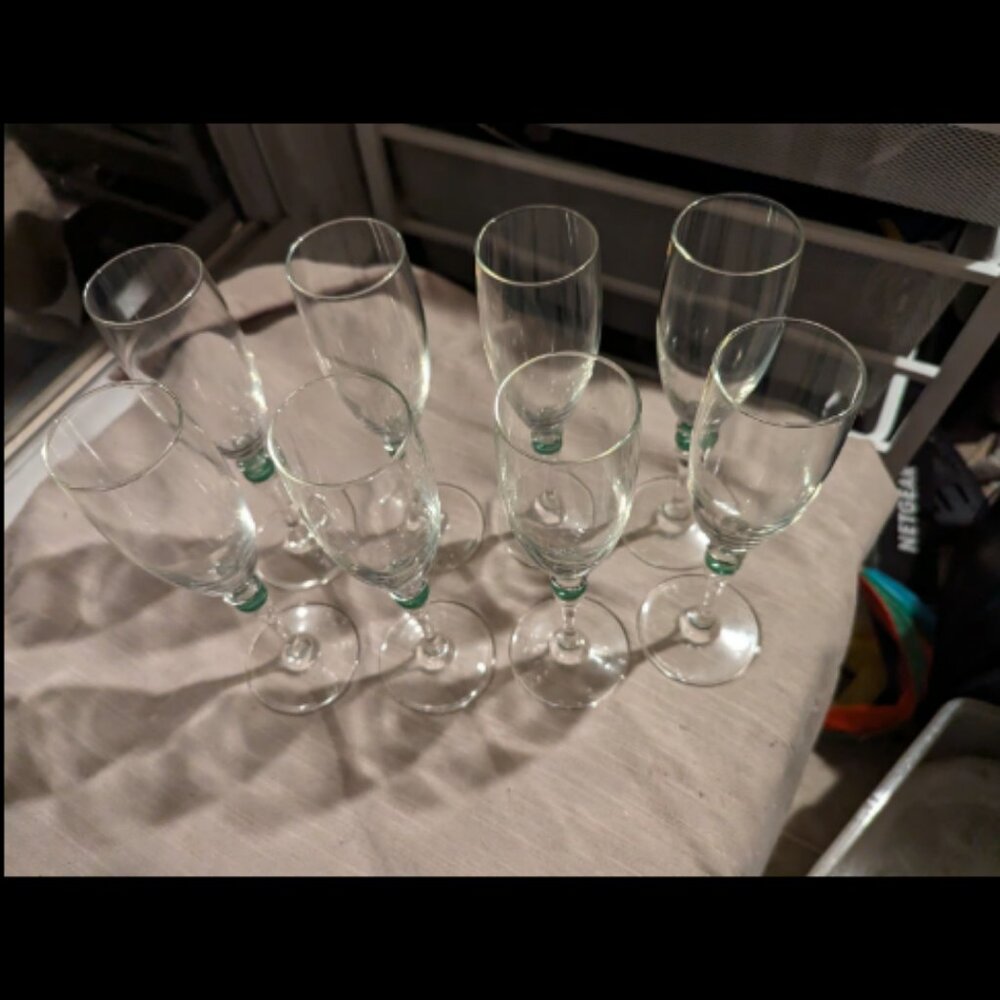 Set of 8 Vintage French Crystal Flutes with green Ball Accent - Picture 3 of 4